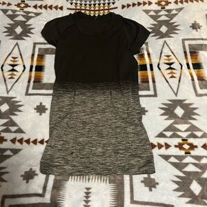 lululemon athletica Black and Gray Short Sleeve Tee